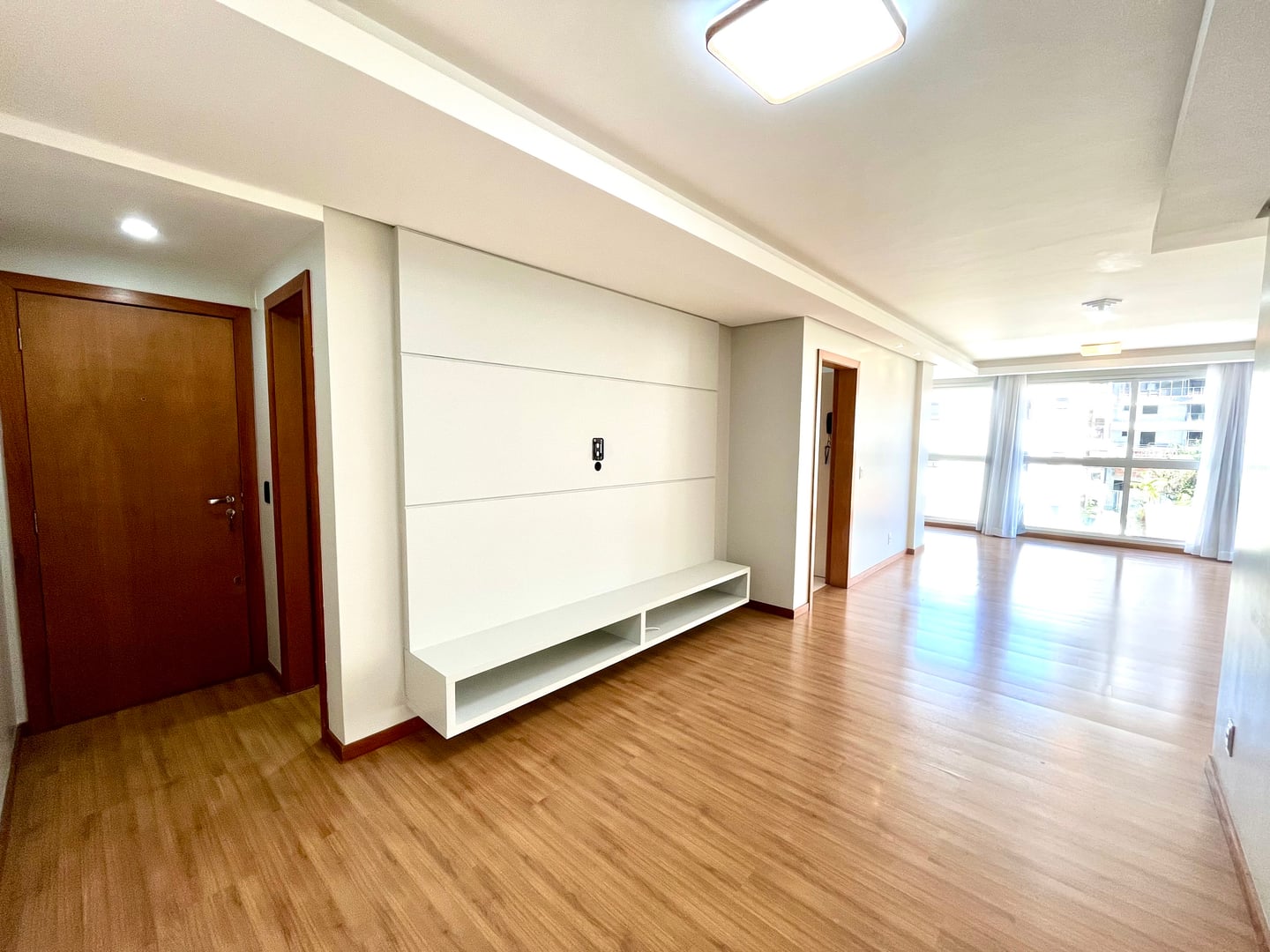 Apartamento à venda no América, Joinville · 4 quartos. Foto 2