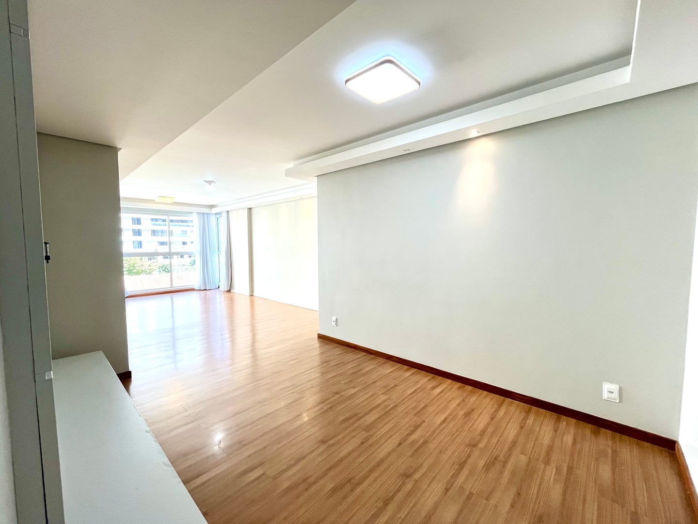 Apartamento à venda no América, Joinville · 4 quartos. Foto 3
