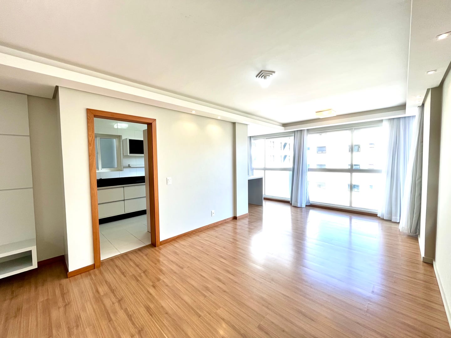 Apartamento à venda no América, Joinville · 4 quartos. Foto 4