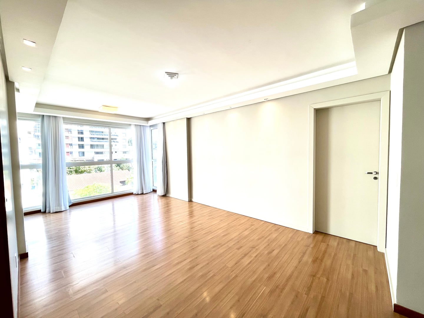 Apartamento à venda no América, Joinville · 4 quartos. Foto 5