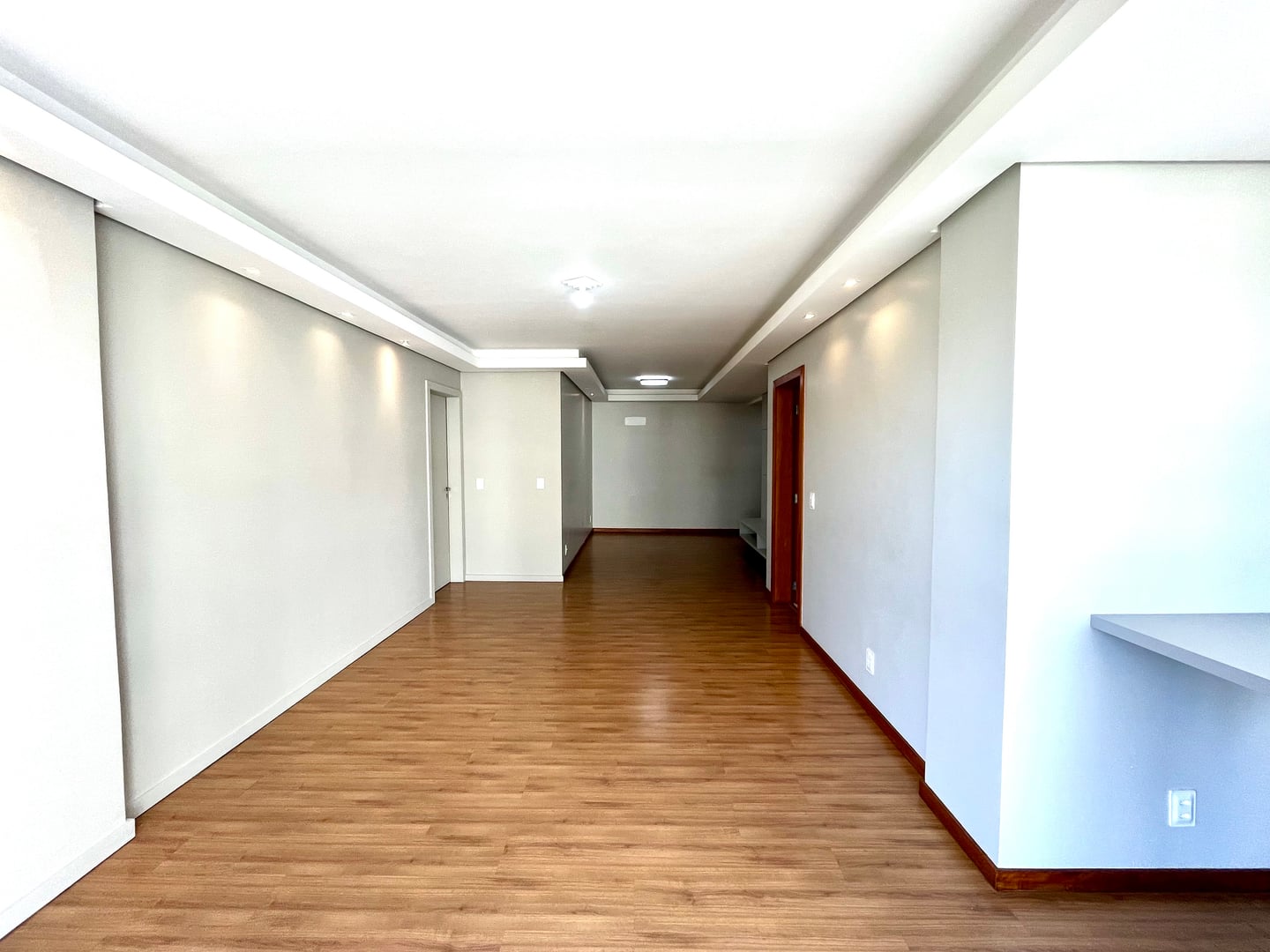 Apartamento à venda no América, Joinville · 4 quartos. Foto 8