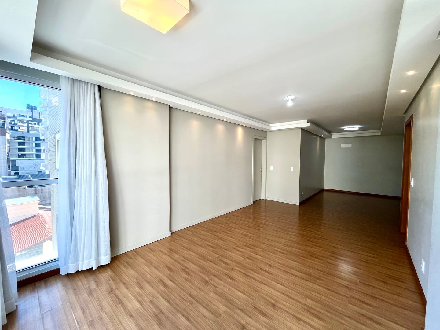Apartamento à venda no América, Joinville · 4 quartos. Foto 12
