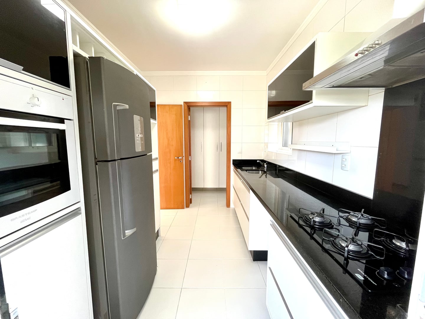 Apartamento à venda no América, Joinville · 4 quartos. Foto 15