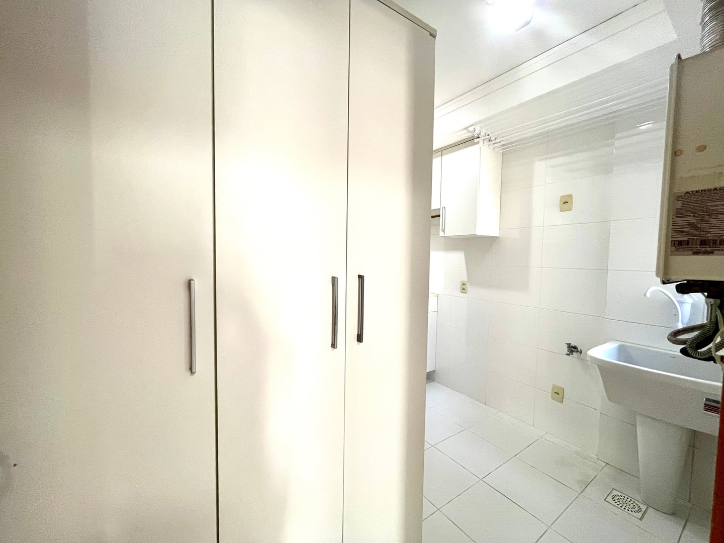 Apartamento à venda no América, Joinville · 4 quartos. Foto 16