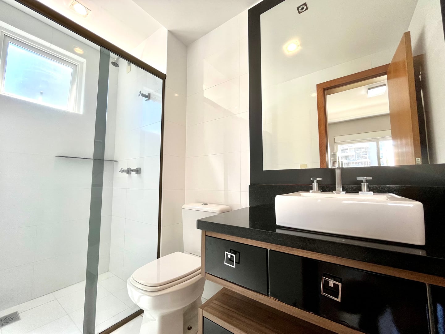 Apartamento à venda no América, Joinville · 4 quartos. Foto 27