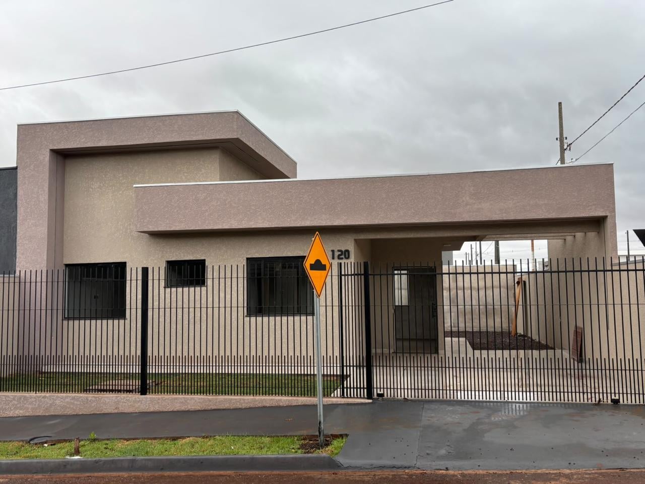 Casa, 3 quartos, 84 m² - Foto 1
