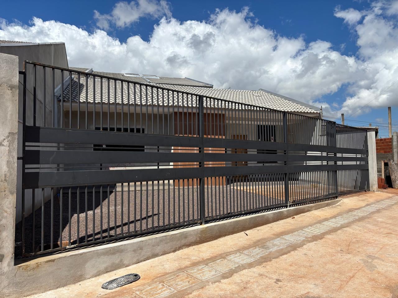 Casa, 2 quartos, 143 m² - Foto 1