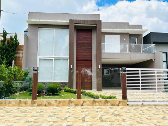 Sobrado à venda no bairro Atlântida Sul, Osório, Referencia: 136